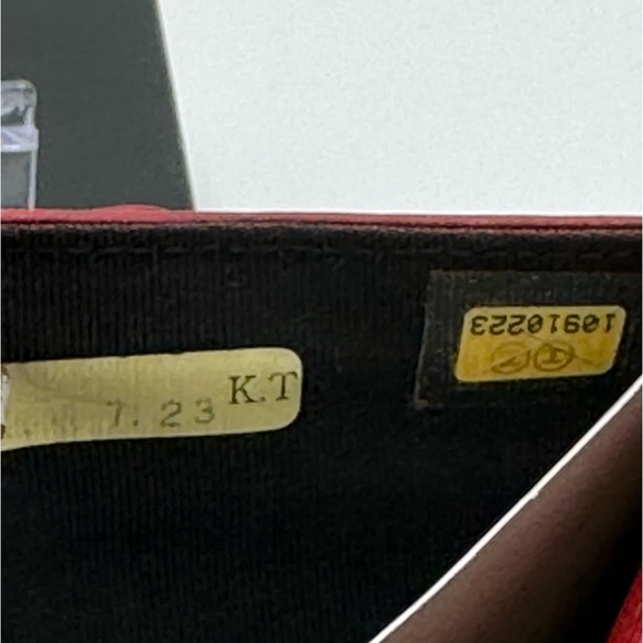 Chanel - Authentic - Lambskin Wallet - Red - Gorgeous with COA and Box - Picture 11 of 16